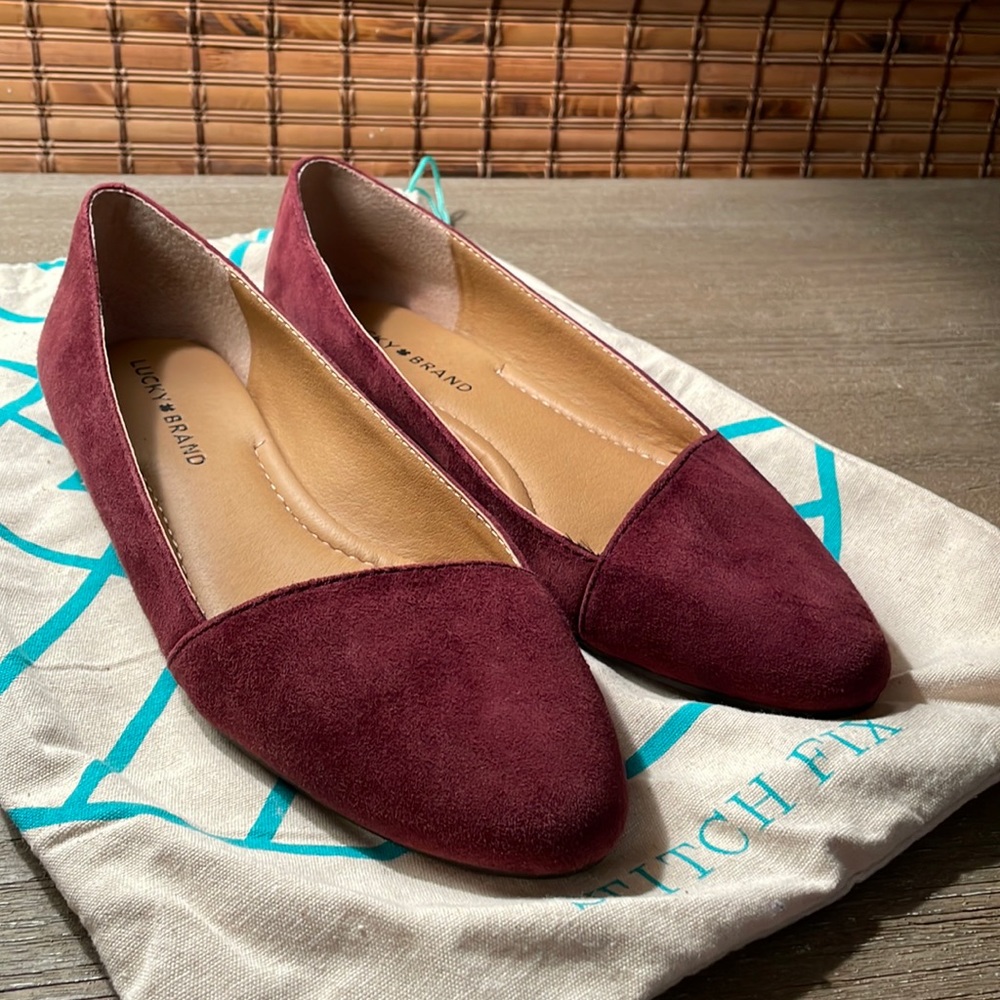 Brand new Lucky Brand flats maroon suede size 8M 💕